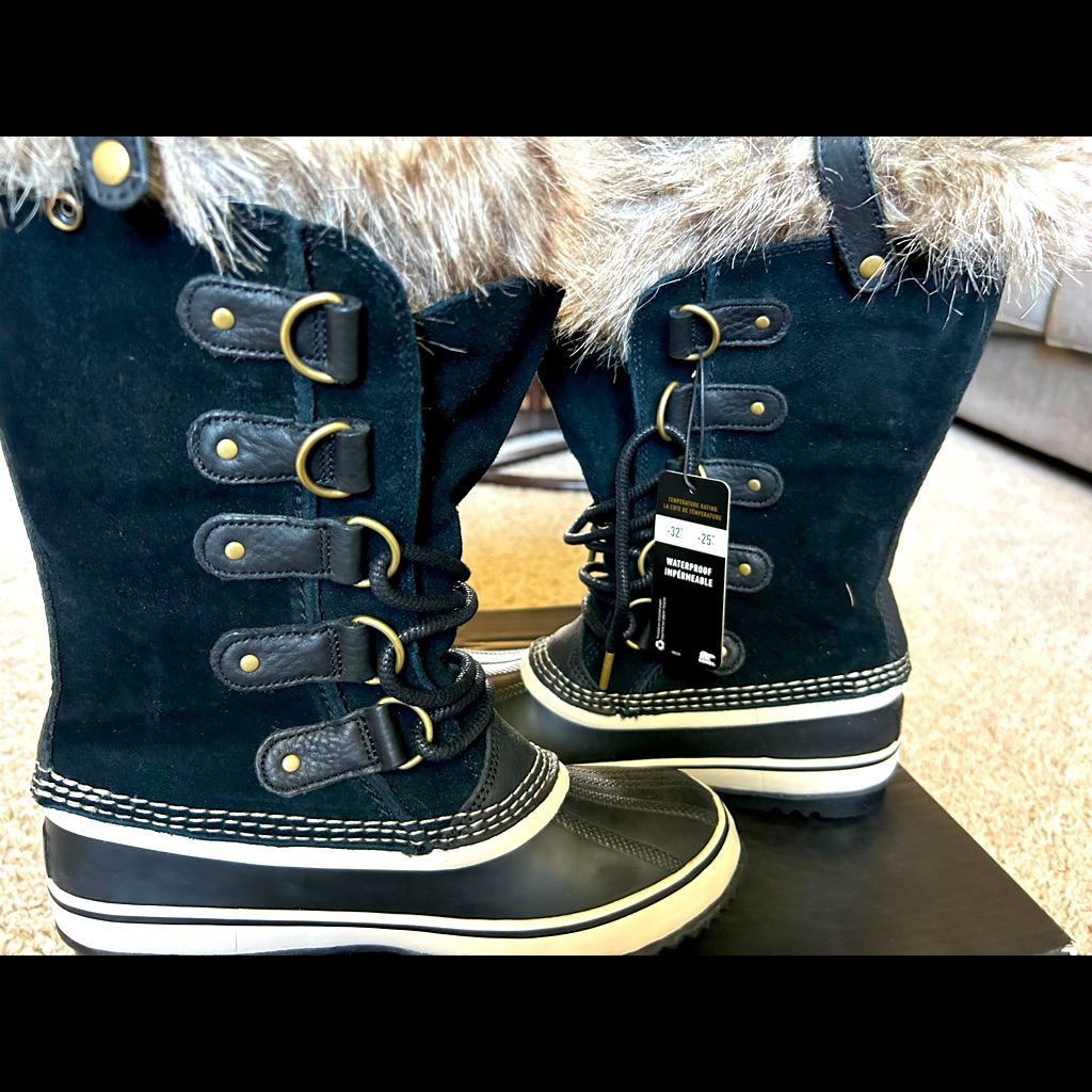 Sorel Handcrafted Boots Never Worn. Runs Small.